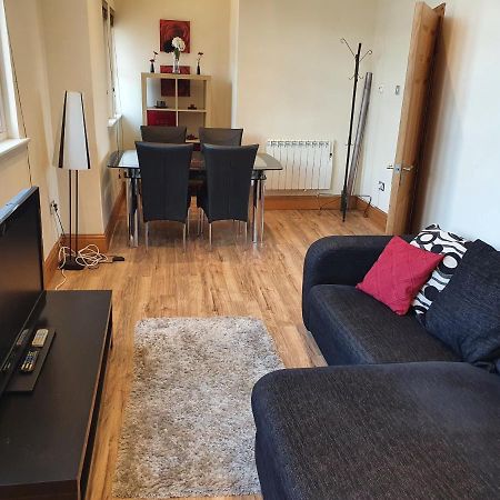 배로우인퍼니스 Marina Court La14 2Hl 아파트 외부 사진